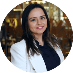 Aubay Team Member Paula